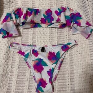 Vix  Paula hermanny Natalie Bandeau Floral Ruffle Bikini set